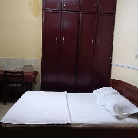 Bali Beau Sejour Hotel Douala Exterior photo